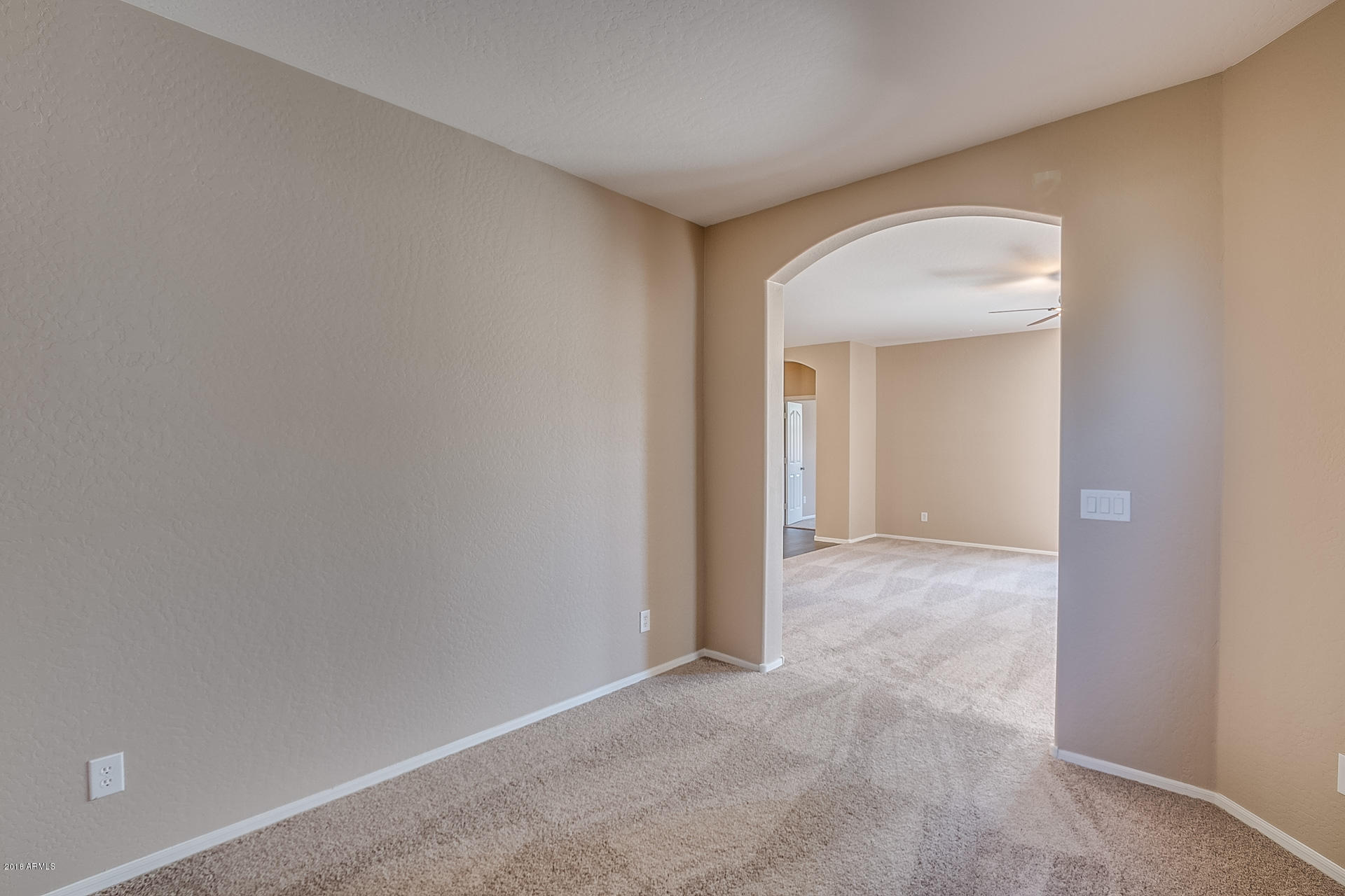 8905 West Cordes Road Tolleson, AZ 85353 - Photo 5 of 21 Cordes - 11