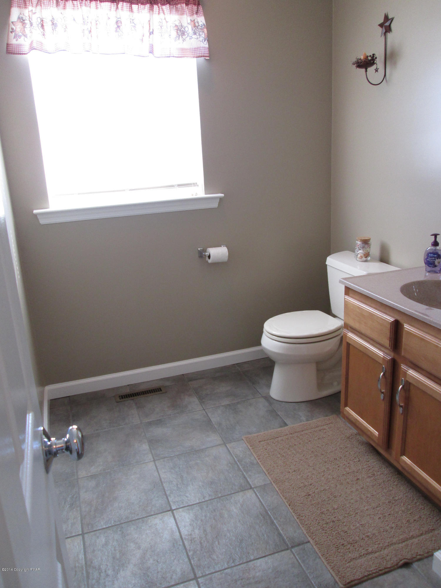 1007 Winter Mountain Road Andreas, PA 18211 - Photo 23 of 51 Main Bathroom