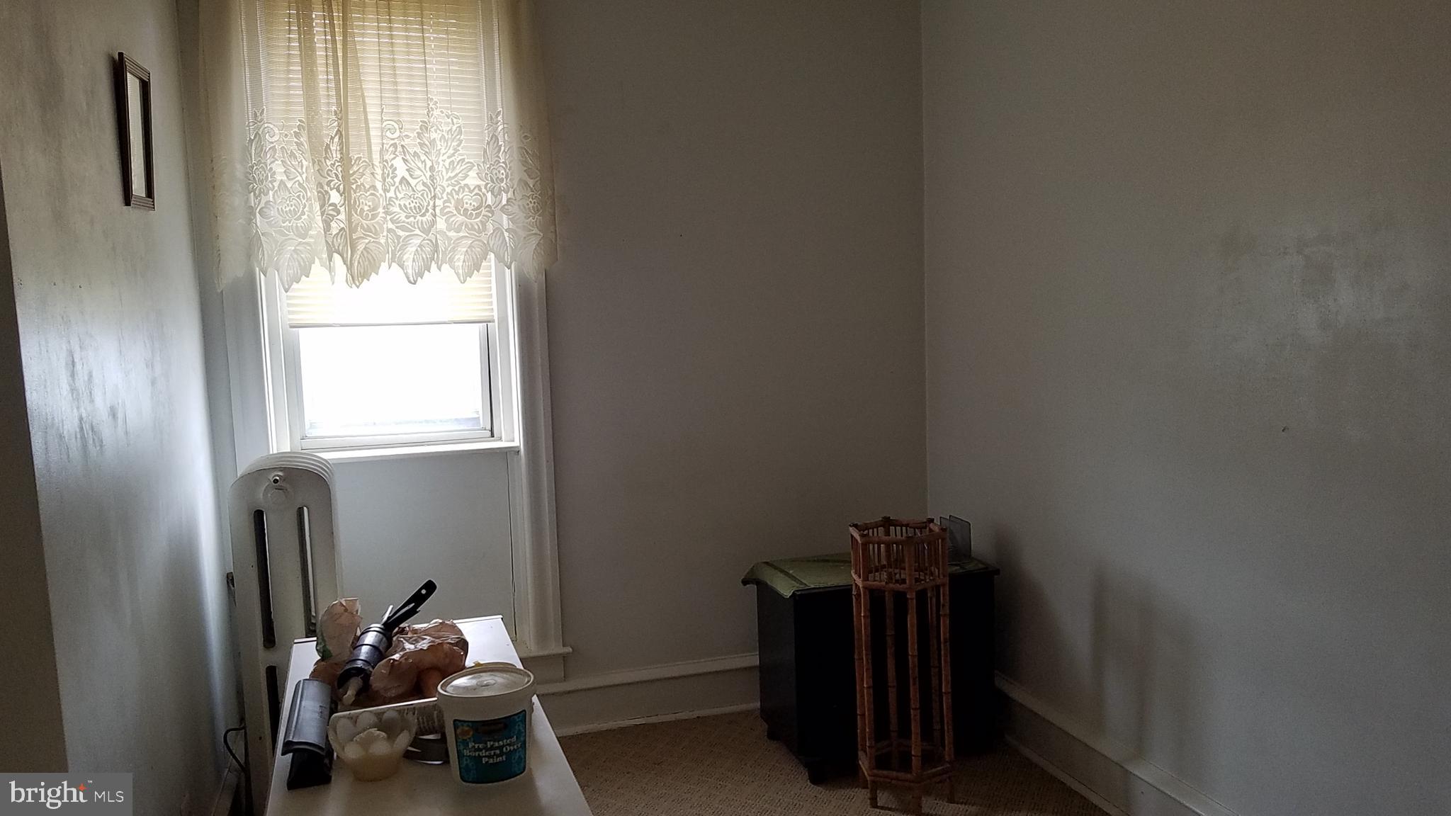 531 Glendale Road Upper Darby, PA 19082 - Photo 14 of 17