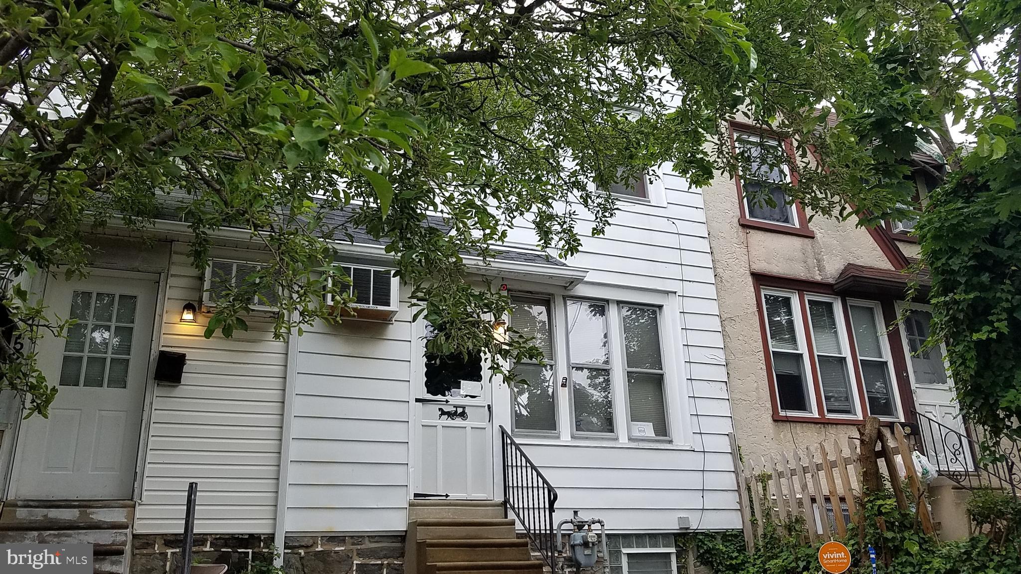 531 Glendale Road Upper Darby, PA 19082 - Photo 2 of 17