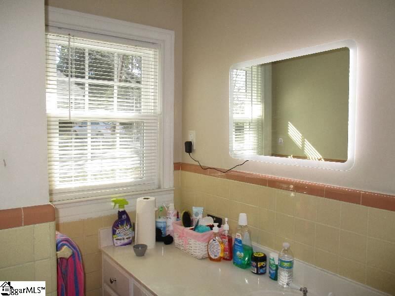 117 Maplebrook Street Laurens, SC 29360 - Photo 7 of 25 Gallery Image 7