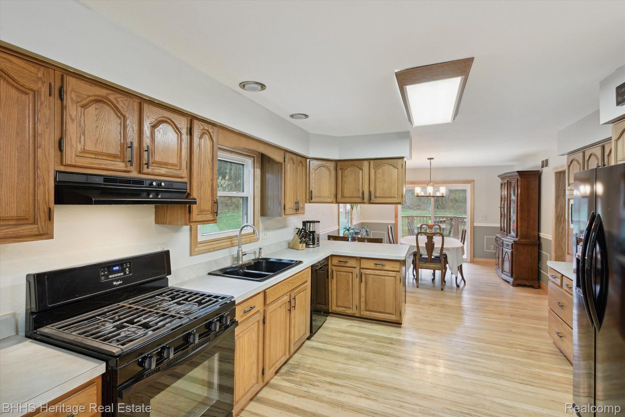 5904 West Allen Road Fowlerville, MI 48836 - Photo 16 of 44 Kitchen