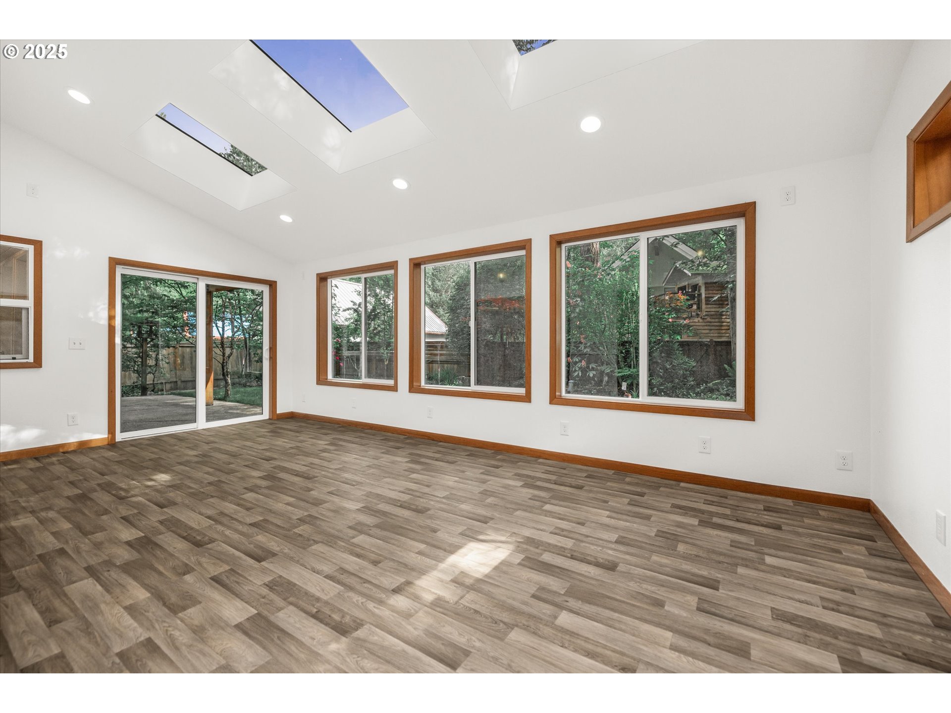 65277 East Sandy River Lane Rhododendron, OR 97049 - Photo 16 of 48 Sun Room