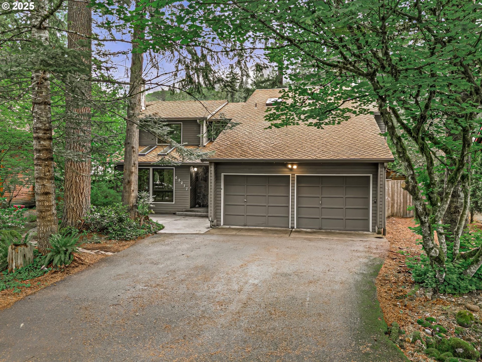 65277 East Sandy River Lane Rhododendron, OR 97049 - Photo 2 of 48