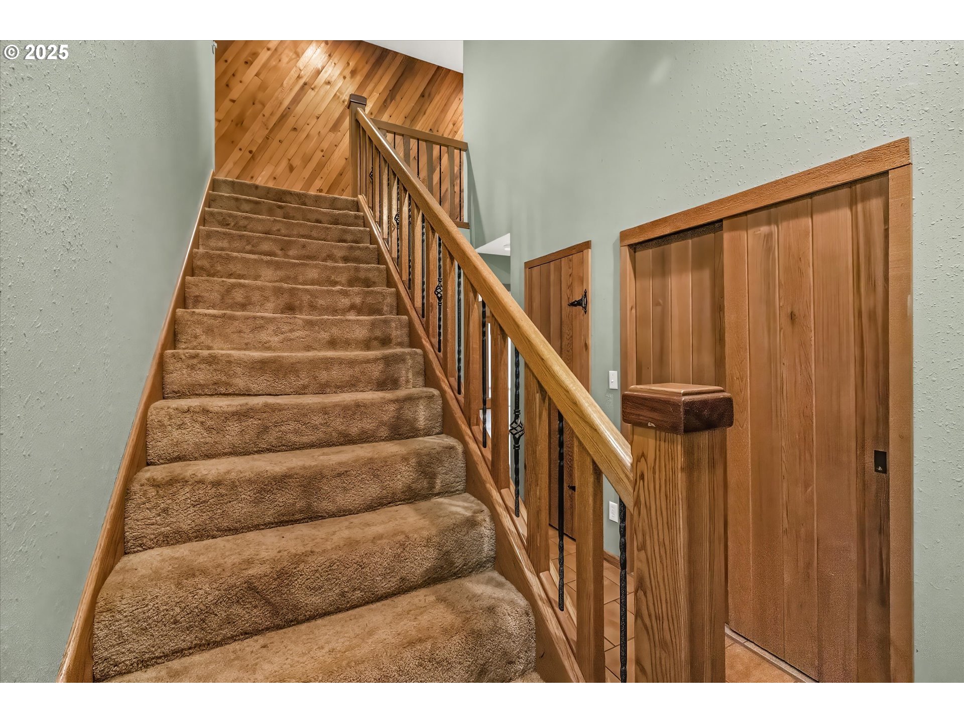 65277 East Sandy River Lane Rhododendron, OR 97049 - Photo 23 of 48
