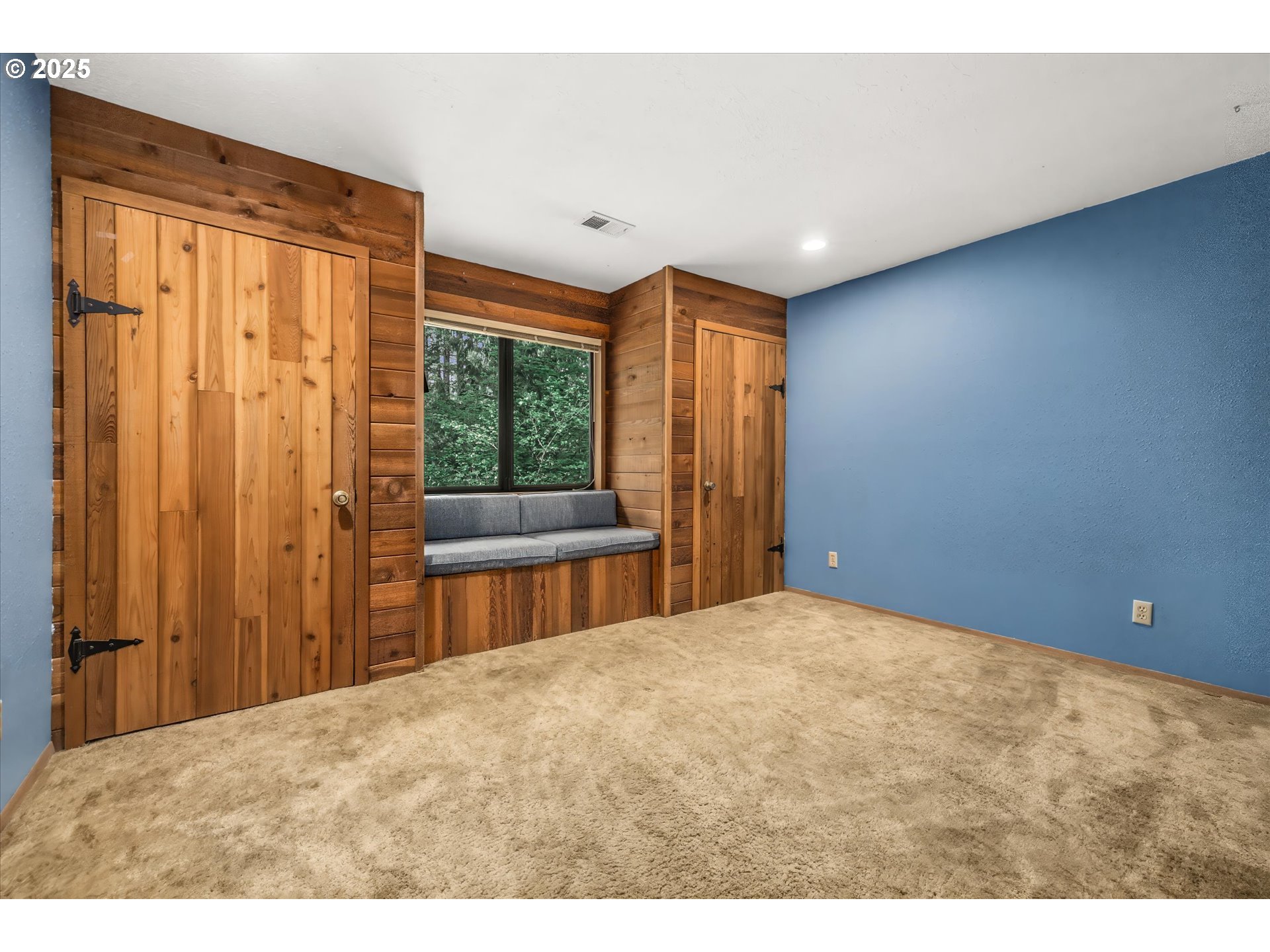 65277 East Sandy River Lane Rhododendron, OR 97049 - Photo 29 of 48 Bedroom
