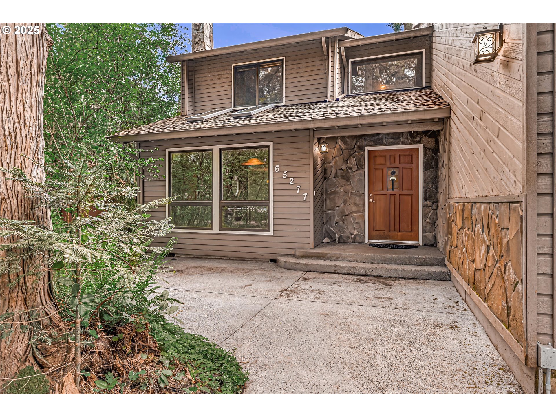 65277 East Sandy River Lane Rhododendron, OR 97049 - Photo 4 of 48