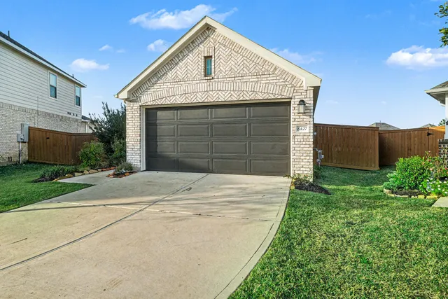 $330,000 | 8427 Blue Shell Lane, Cypress, TX 77433