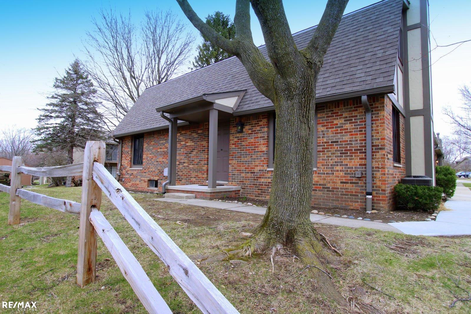 1970 Pondview Court Rochester, MI 48309 - Photo 3 of 18