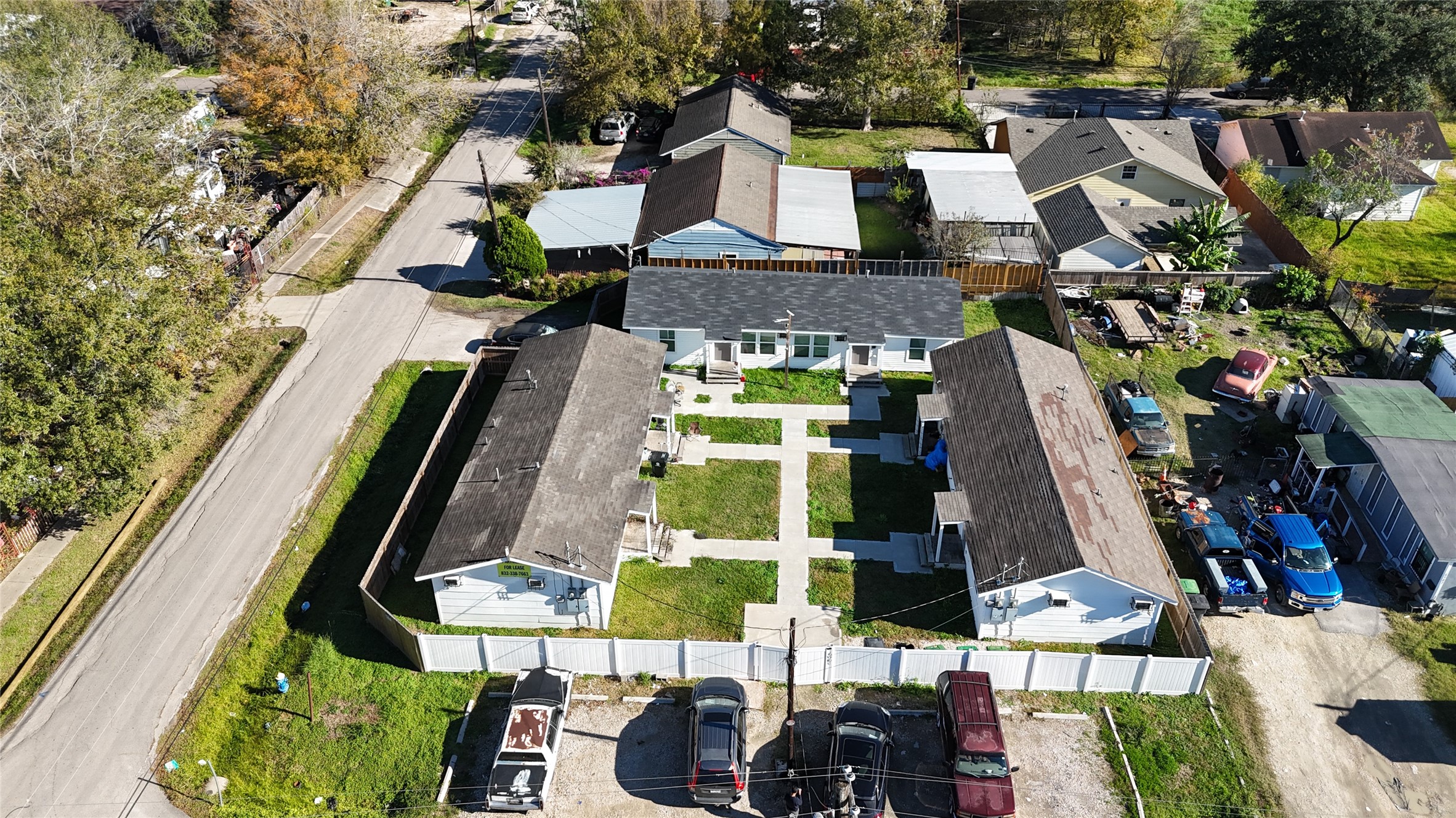 6901 Dumble Street Houston, TX 77021 - Photo 2 of 26 an aerial view of multiple houses with yard