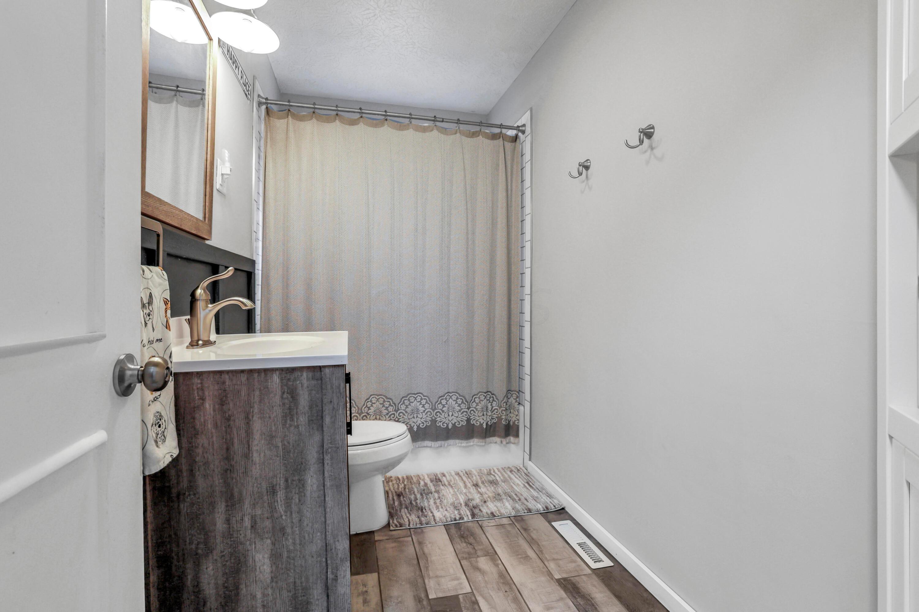 12050 Middlefork Road Amanda, OH 43102 - Photo 11 of 49 0V3A2307