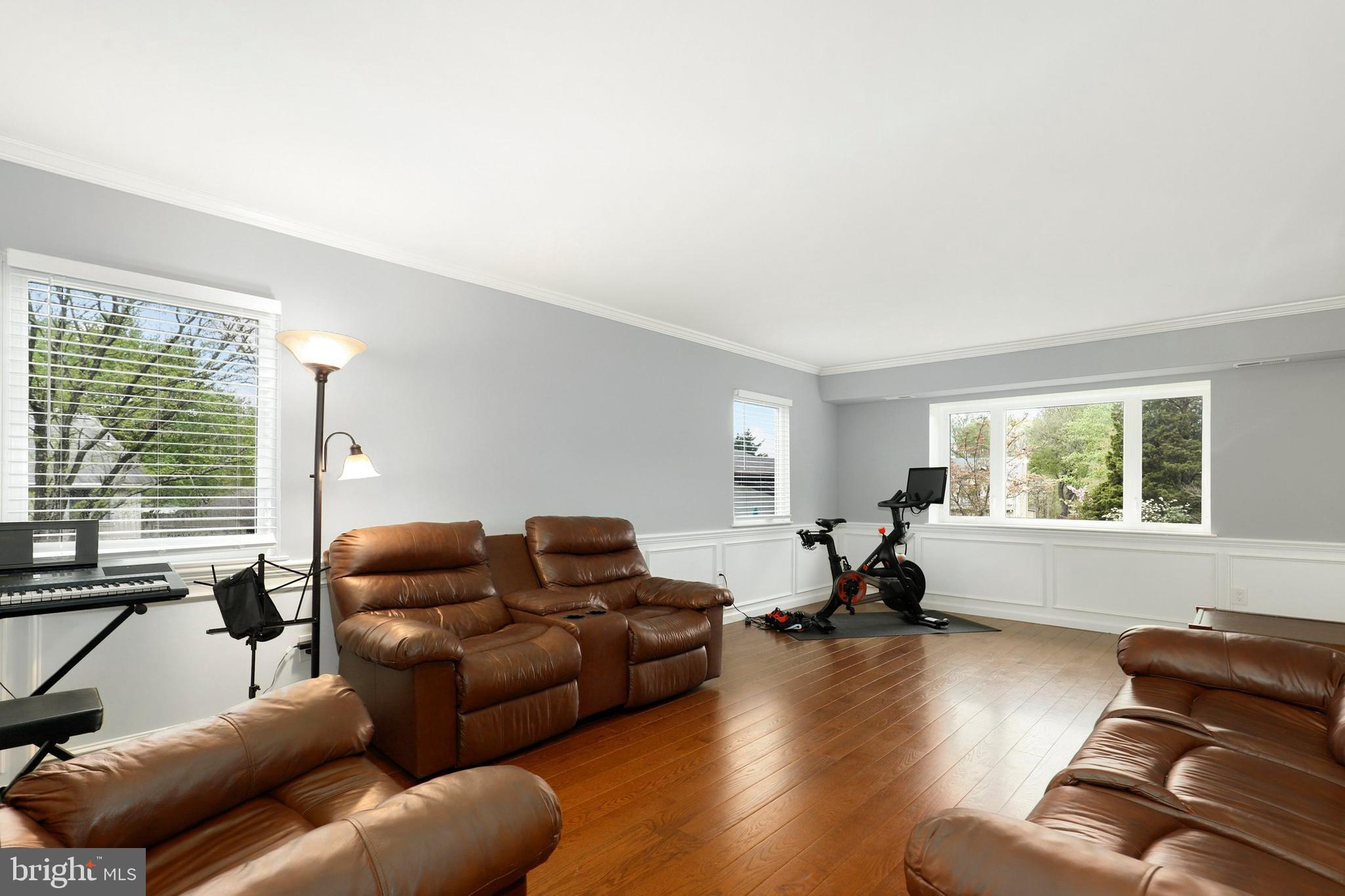 5945 Hall Street West Springfield, VA 22152 - Photo 4 of 56 Gallery Image 4