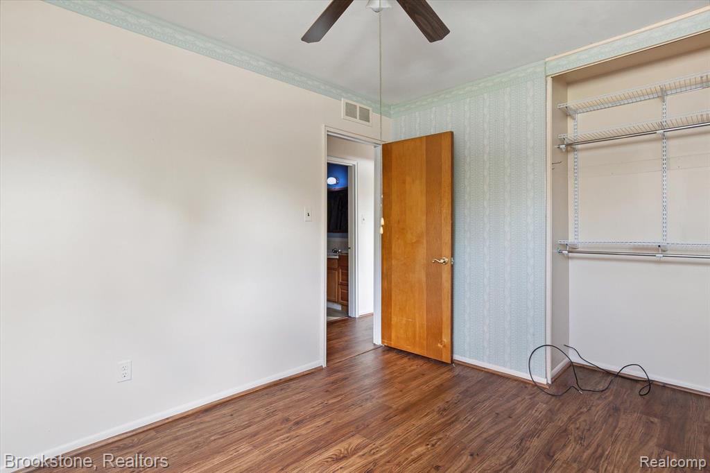 1615 Grove Road Ypsilanti, MI 48198 - Photo 15 of 25 Gallery Image 15