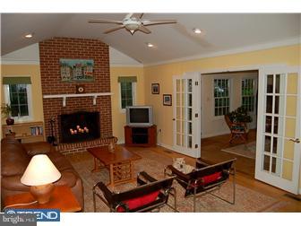 904 Sconnelltown Road West Chester, PA 19382 - Photo 6 of 12 Family Room