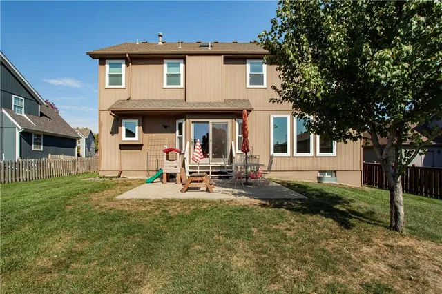 $425,000 | 705 Southeast 11 Terrace, Lee's Summit, MO 64081