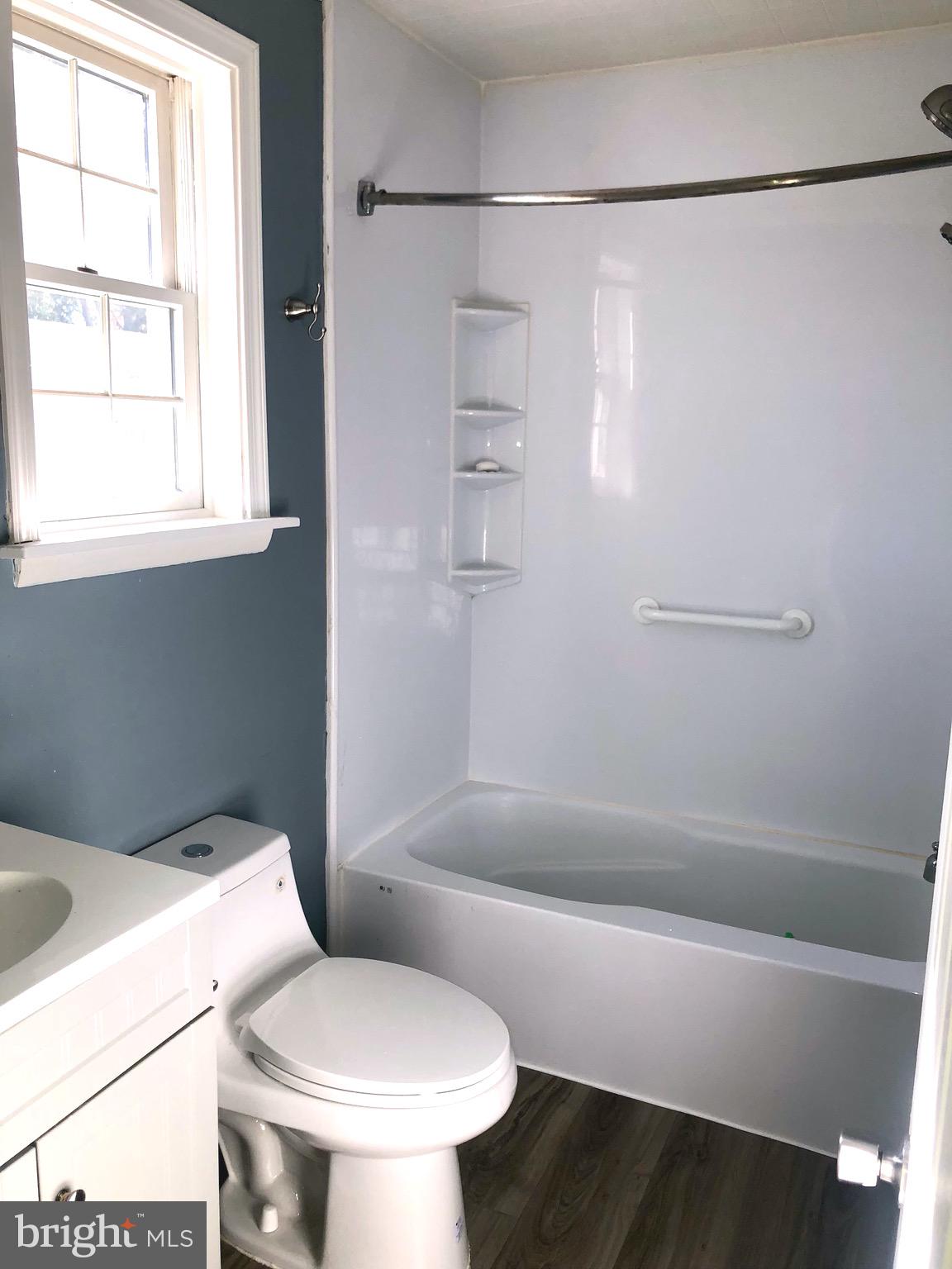 2 Bisbee Road Newark, DE 19711 - Photo 11 of 17 Full bathroom 2nd floor