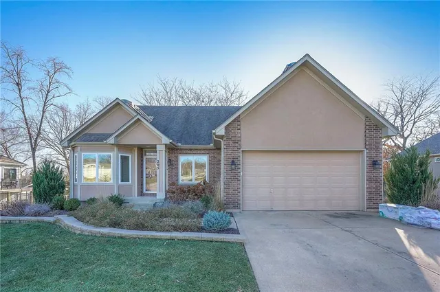 $475,000 | 205 East 126th Street, Kansas City, MO 64145