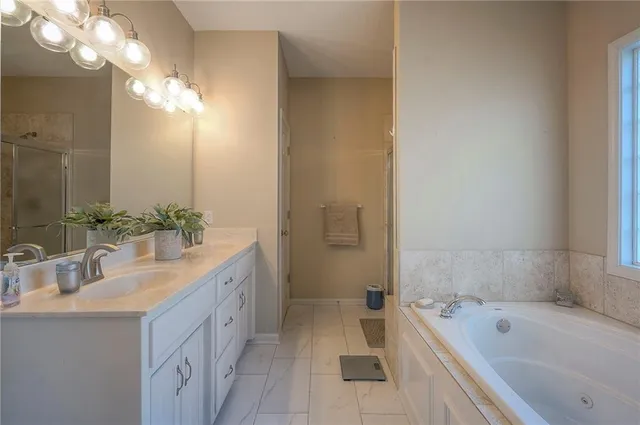 $475,000 | 205 East 126th Street, Kansas City, MO 64145