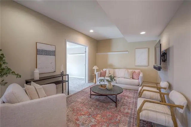 $475,000 | 205 East 126th Street, Kansas City, MO 64145