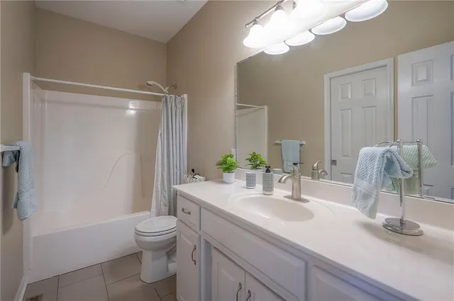 $475,000 | 205 East 126th Street, Kansas City, MO 64145