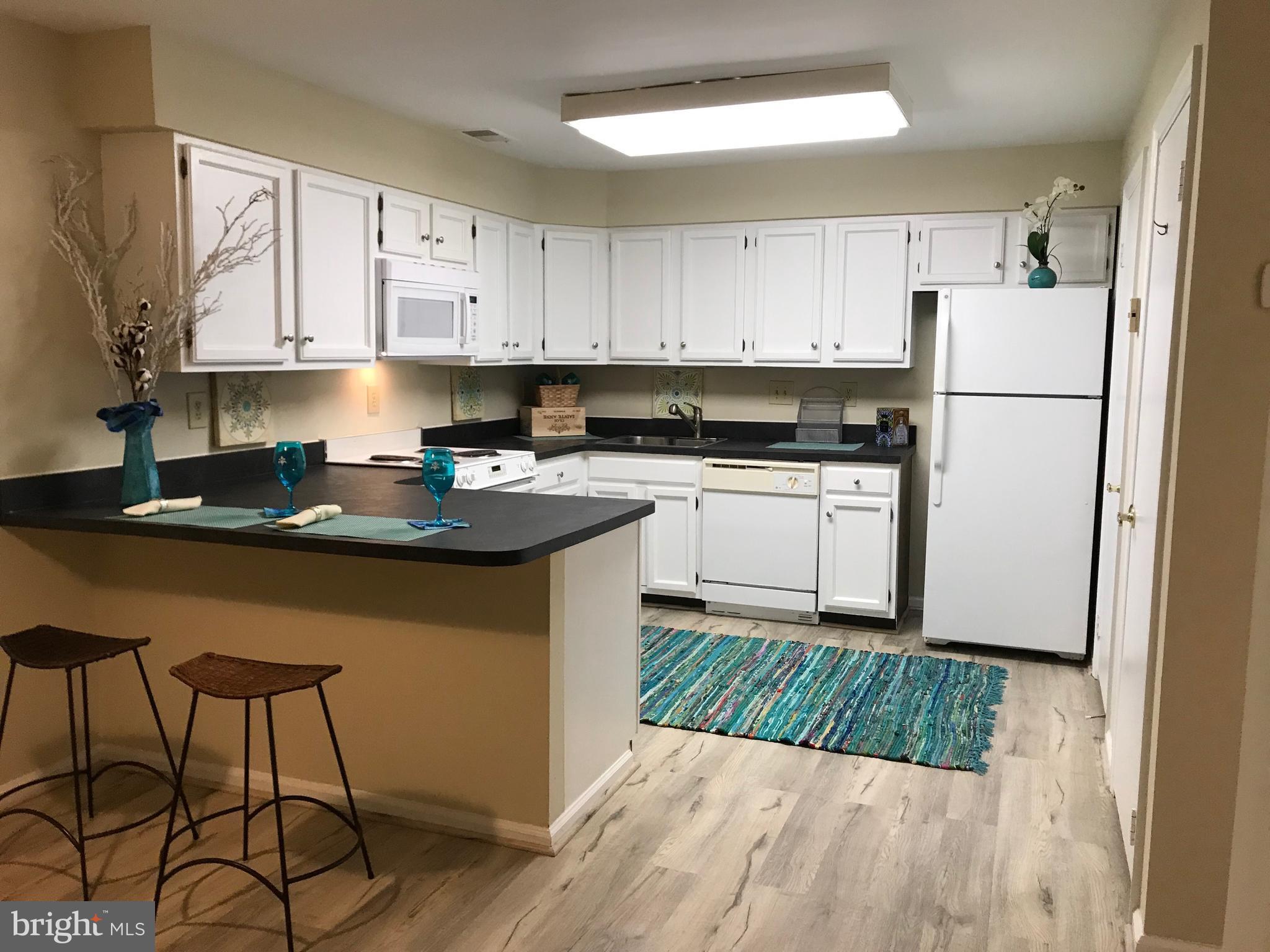 10712 Kings Riding Way, Unit T115 Rockville, MD 20852 - Photo 10 of 27 Kitchen