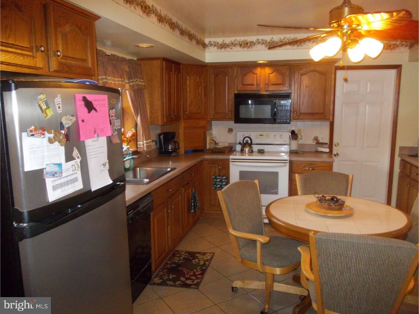 2 Foxglove Road Levittown, PA 19056 - Photo 6 of 22 Kitchen