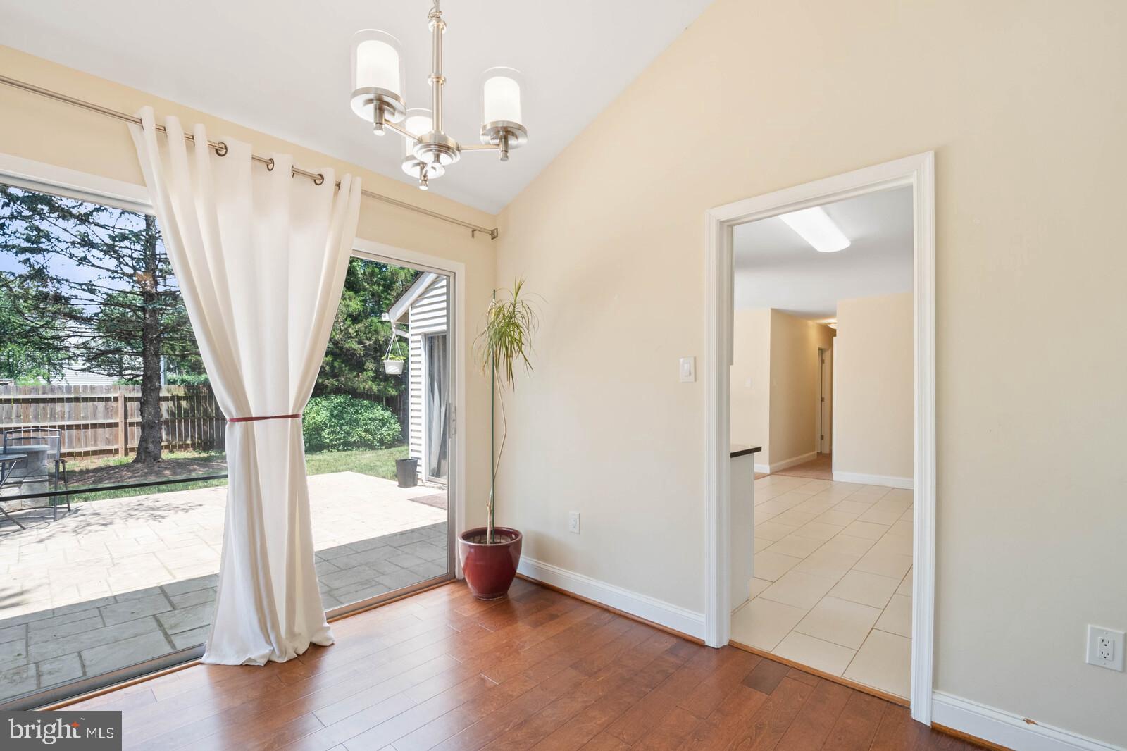 10 Thrush Road Sterling, VA 20164 - Photo 11 of 35 Gallery Image 11