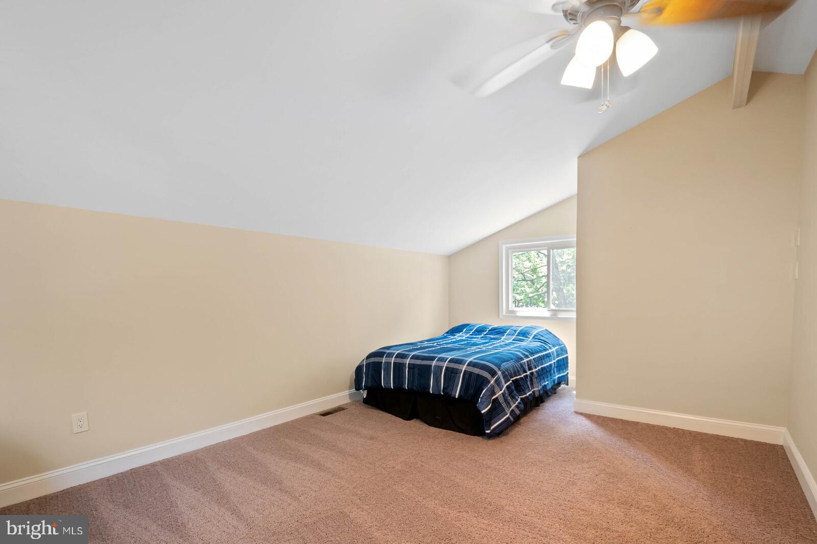 10 Thrush Road Sterling, VA 20164 - Photo 28 of 35 Gallery Image 28