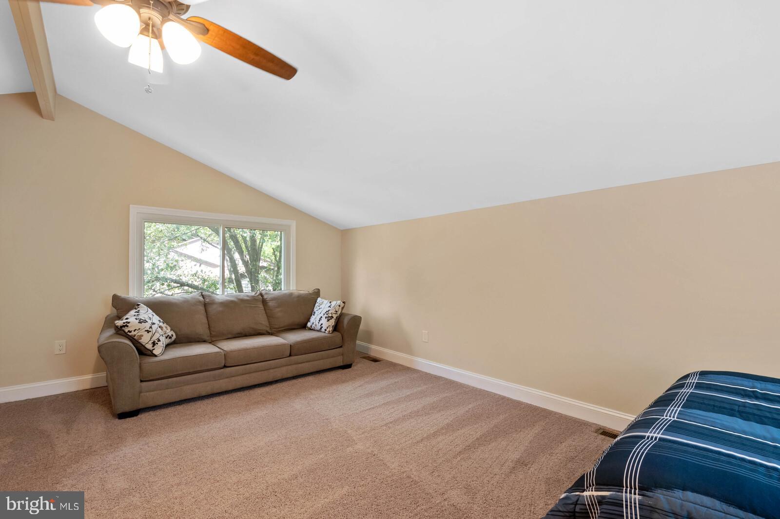 10 Thrush Road Sterling, VA 20164 - Photo 29 of 35 Gallery Image 29