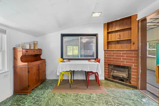 $139,900 | 208 West St Marys Street, Decatur, MI 49045