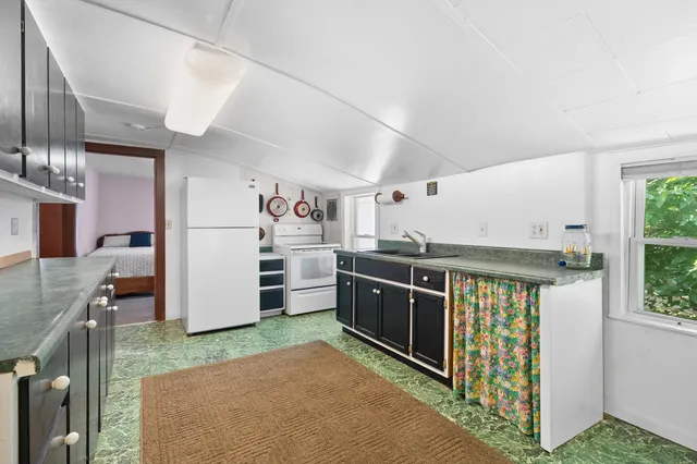 $139,900 | 208 West St Marys Street, Decatur, MI 49045