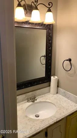 $104,900 | 1310 Dulles Drive, Unit C, Lafayette, LA 70506