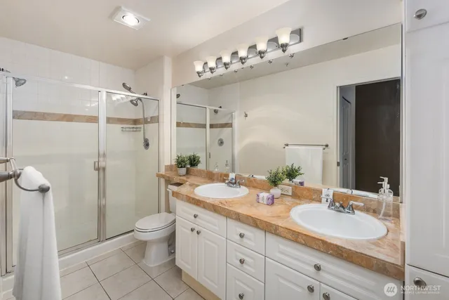 $667,000 | 2244 132nd Avenue Southeast, Unit B116, Bellevue, WA 98005