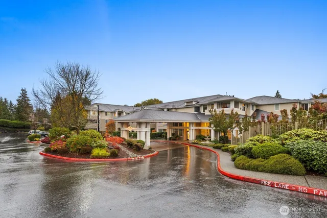 $667,000 | 2244 132nd Avenue Southeast, Unit B116, Bellevue, WA 98005