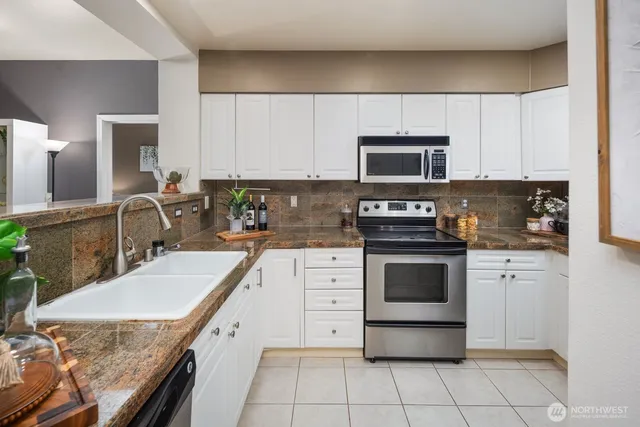 $667,000 | 2244 132nd Avenue Southeast, Unit B116, Bellevue, WA 98005