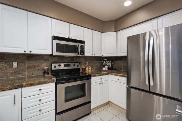 $667,000 | 2244 132nd Avenue Southeast, Unit B116, Bellevue, WA 98005