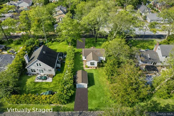 $675,000 | 5 Sherman Avenue, Hampton Bays, NY 11946