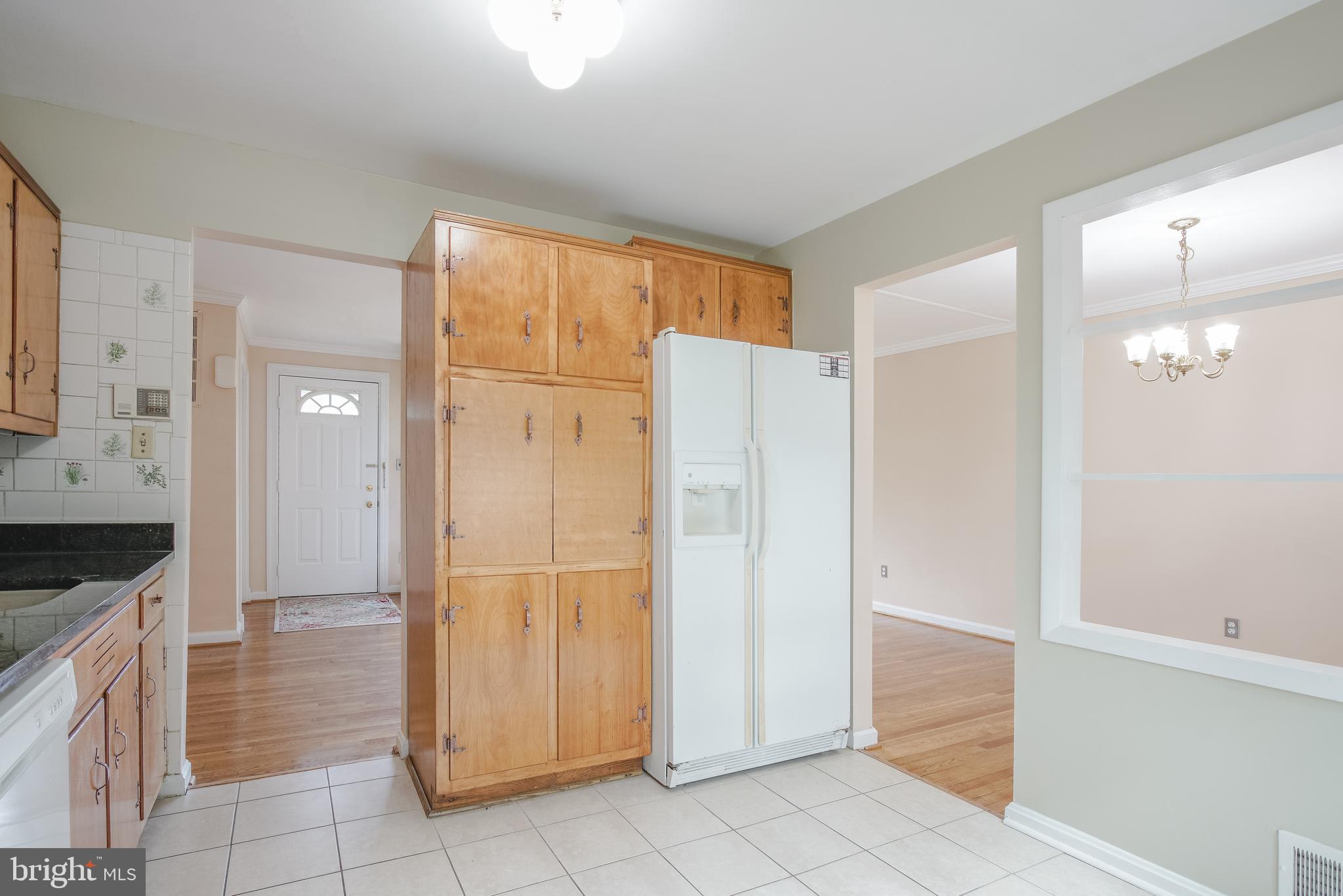 13010 Estelle Road Silver Spring, MD 20906 - Photo 11 of 39 kitchen