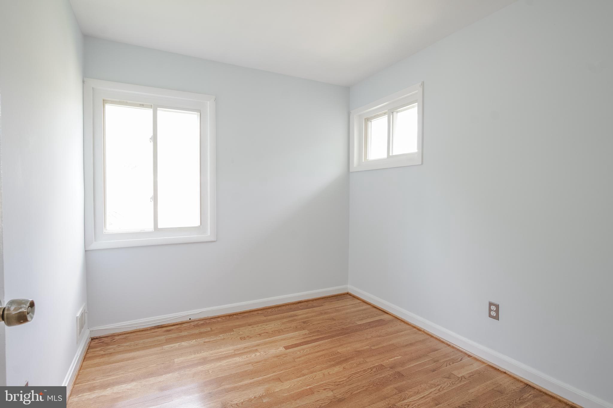 13010 Estelle Road Silver Spring, MD 20906 - Photo 25 of 39 3rd bed