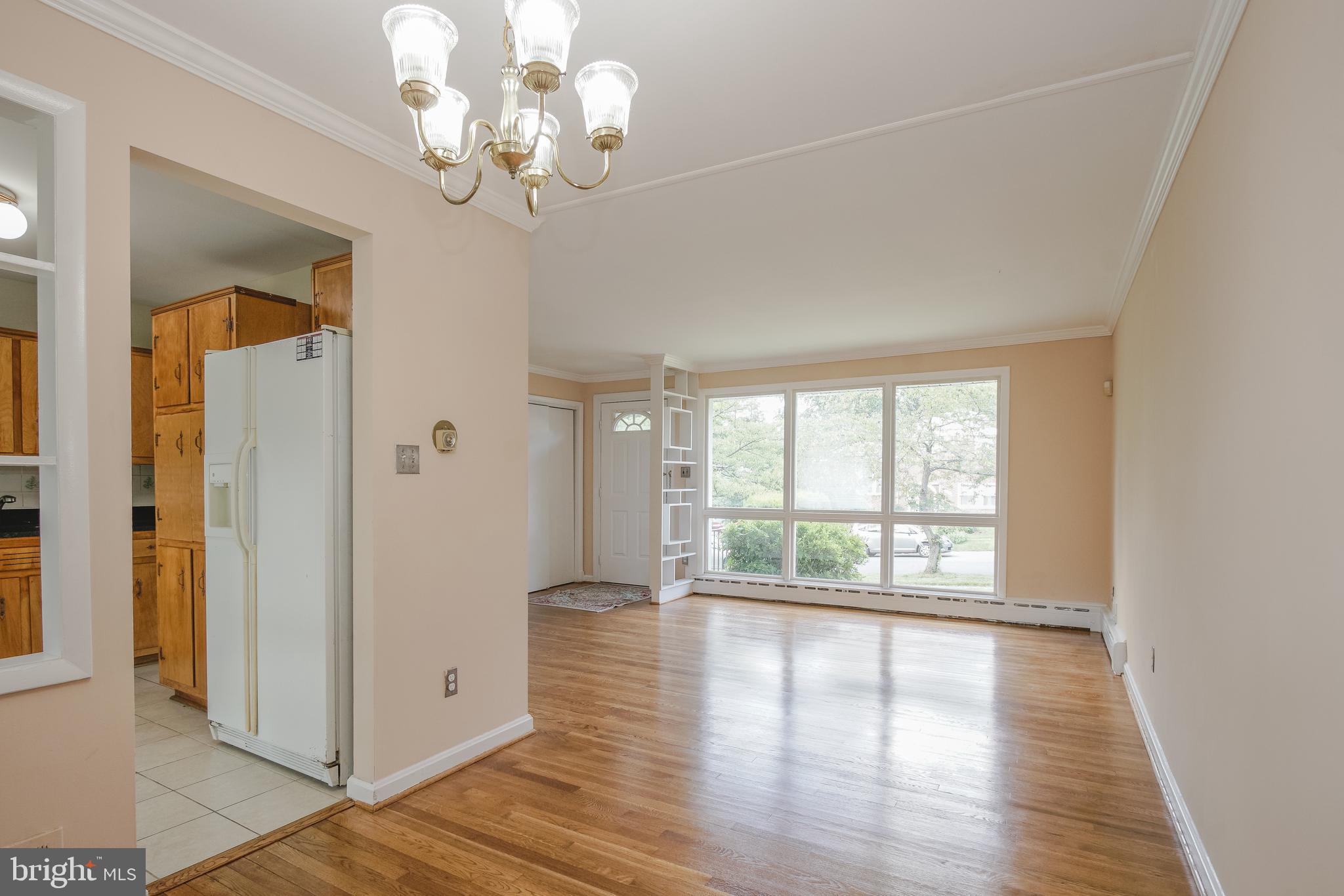 13010 Estelle Road Silver Spring, MD 20906 - Photo 10 of 39 dining room