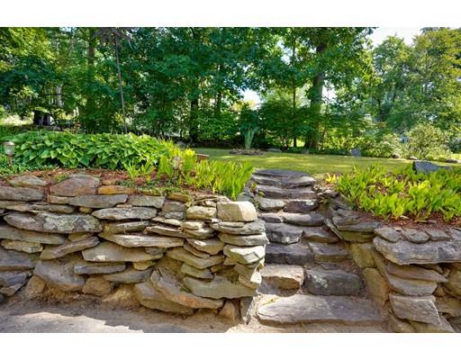 5 Mc Intosh Road Chelmsford, MA 01824 - Photo 17 of 18 Gallery Image 17