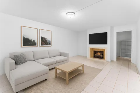 $369,900 | 1214 12th Lane, Palm Beach Gardens, FL 33418