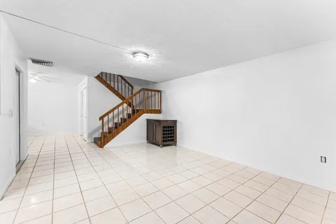 $369,900 | 1214 12th Lane, Palm Beach Gardens, FL 33418