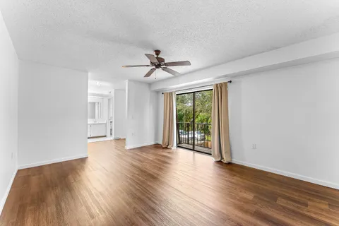 $369,900 | 1214 12th Lane, Palm Beach Gardens, FL 33418