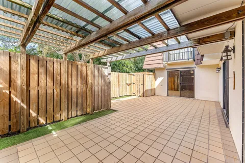 $369,900 | 1214 12th Lane, Palm Beach Gardens, FL 33418