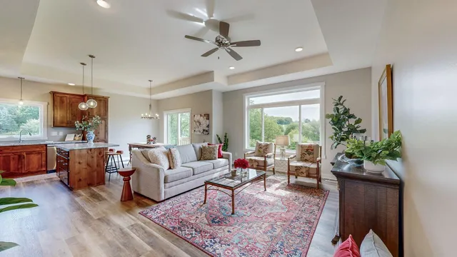 $499,900 | 509 Golfview Avenue, Zumbrota, MN 55992