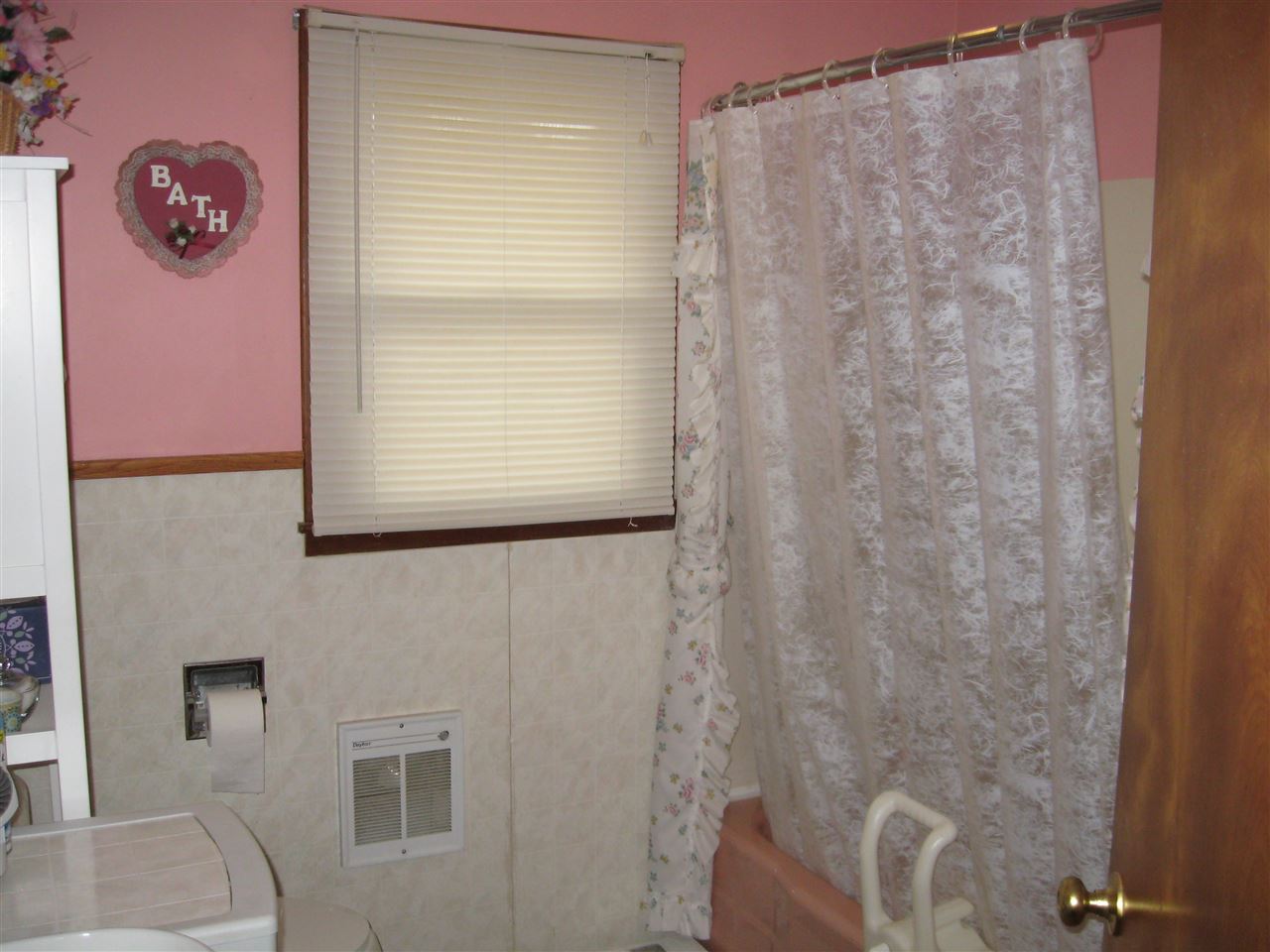 304 West Brown Street Rochester, IN 46975 - Photo 5 of 12