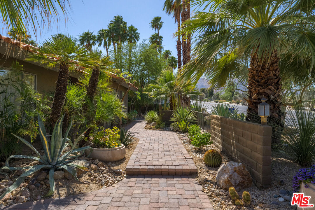 73589 Haystack Road Palm Desert, CA 92260 - Photo 4 of 54