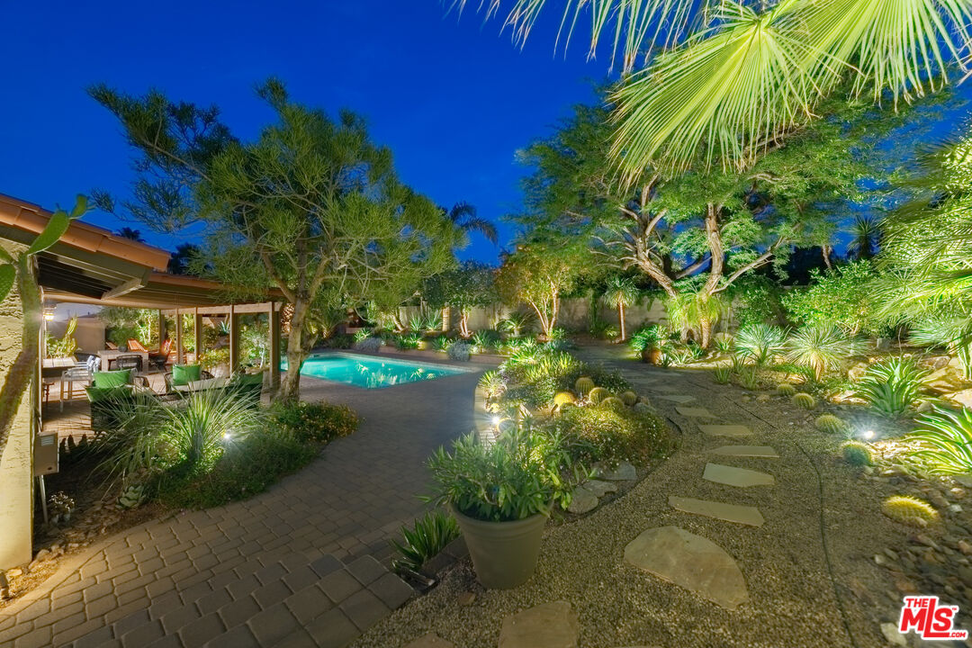 73589 Haystack Road Palm Desert, CA 92260 - Photo 52 of 54 a backyard of a house with lots of green space