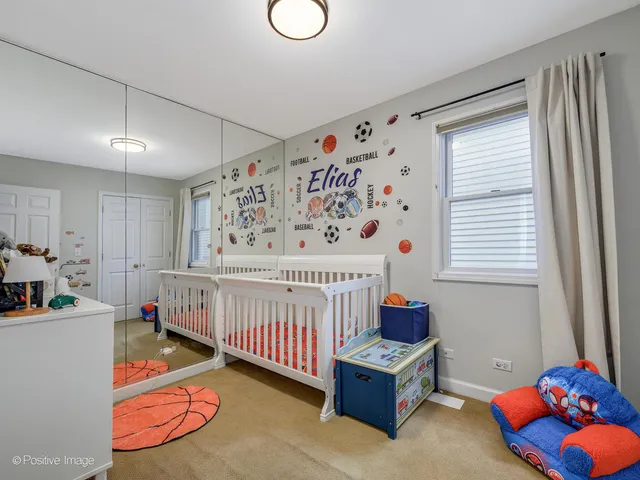 $5,800 | 1720 West Altgeld Street, Chicago, IL 60614